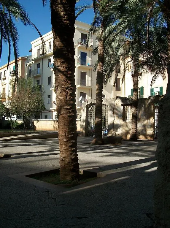 Giardino Dell'Alloro - Locazioni Turistiche Bed & Breakfast Palermo